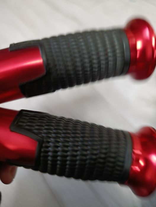 Продам Грипсы на руль очень удобные