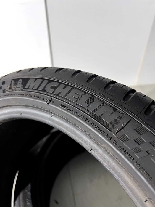 Pneus Michelin Pilot Sport 3 - 225/40/18 - Excelentes