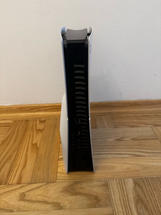 Konsola Ps5 z napędem | 1 TB | Stan idealny | z pudełkiem i wszystkim
