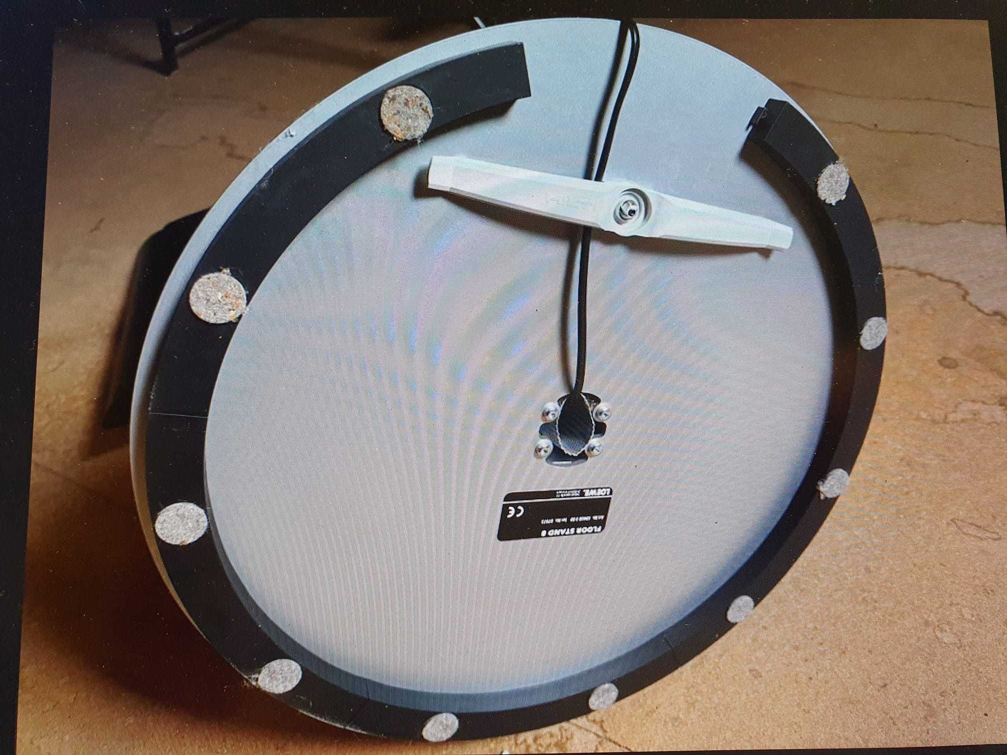 LOEWE ART 32 Led DR+STOJAKIEM 8 Desing twardy dysk