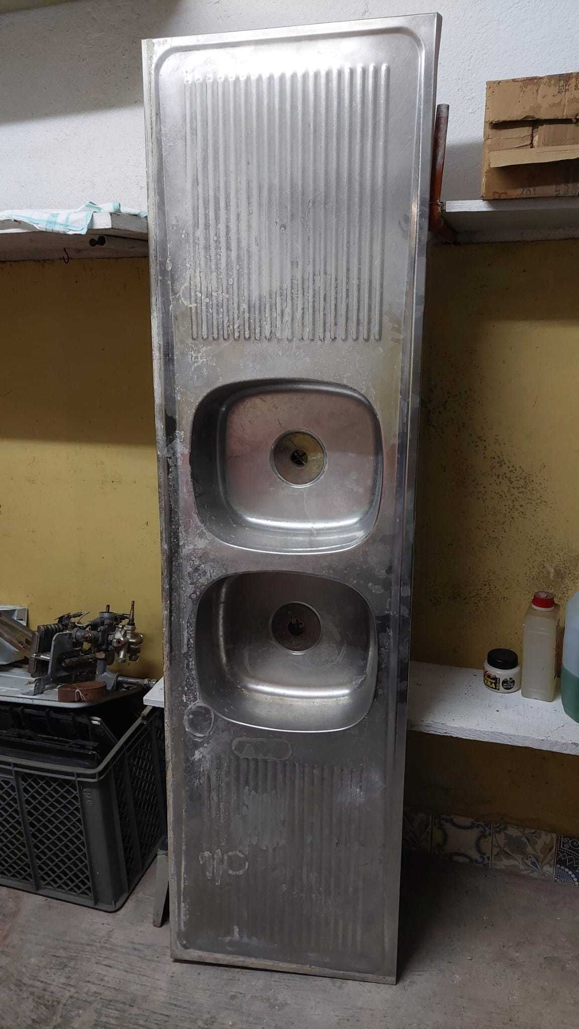 Lava louça em inox