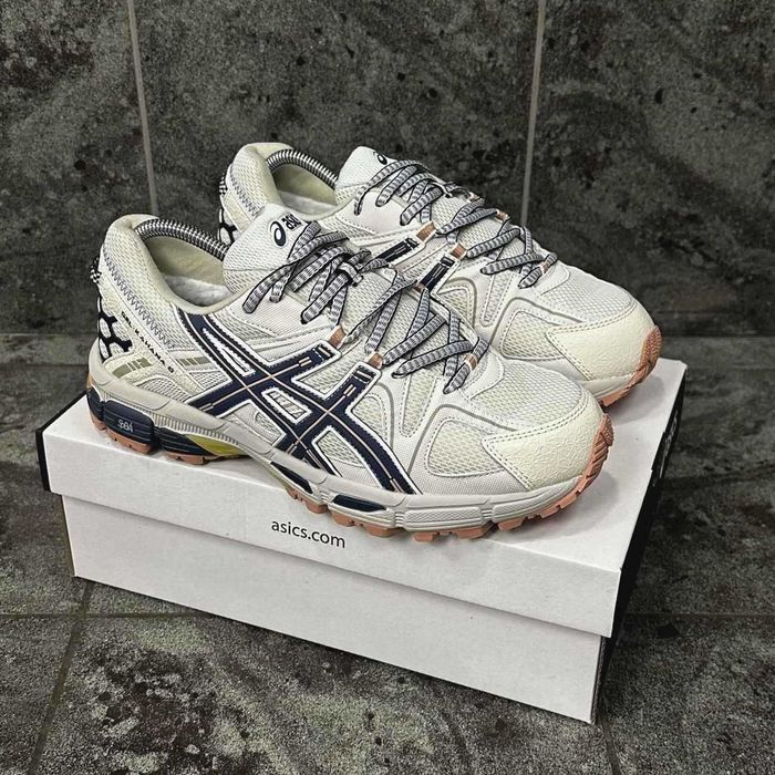 Зимние кроссовки Асикс мужские белые Asics с мехом