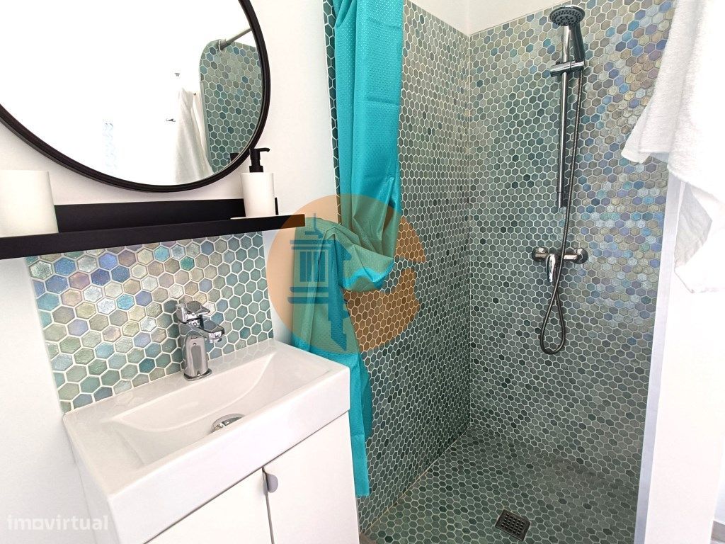 Casa Típica com Piscina na Baixa de Olhão.