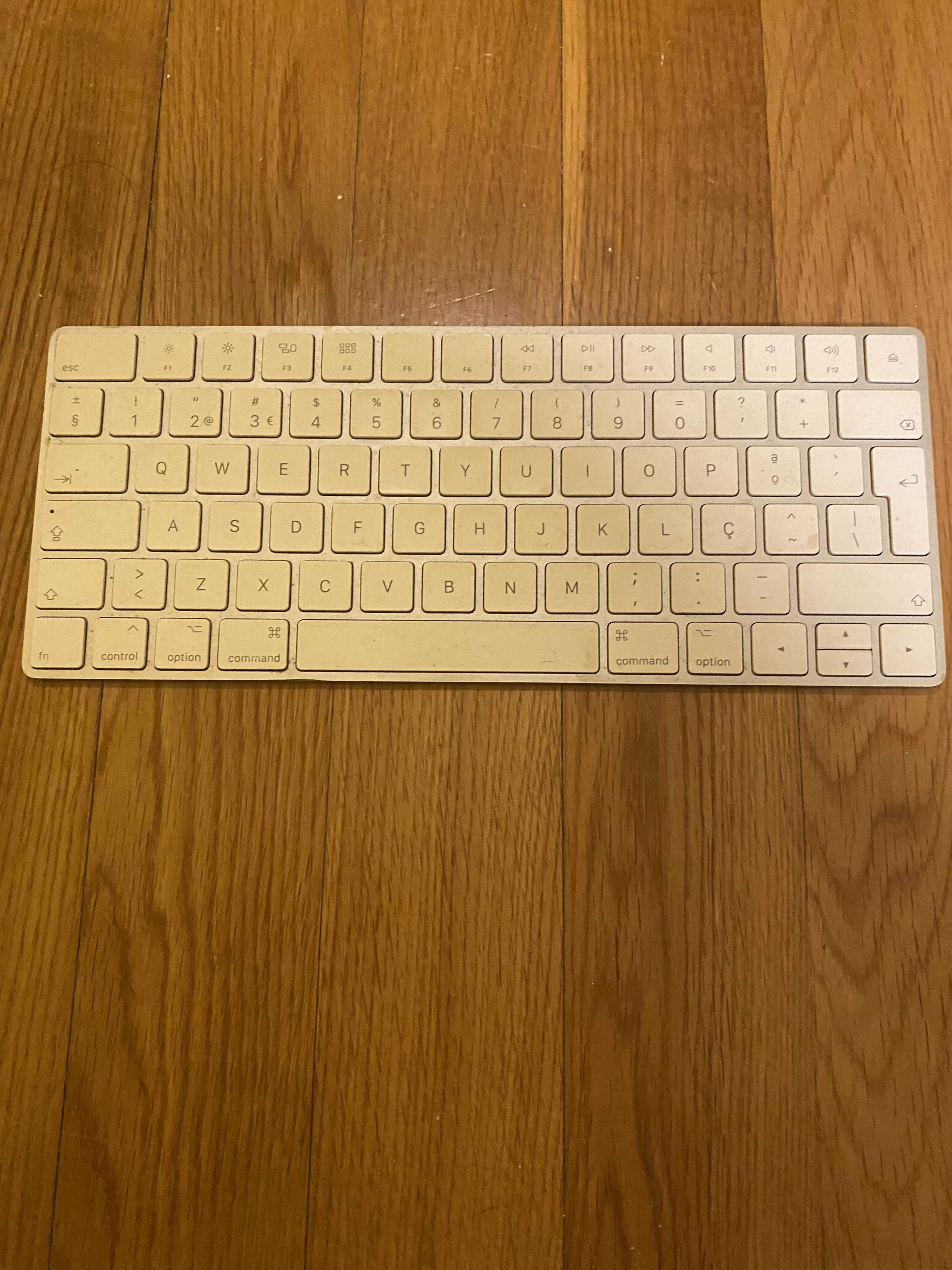 Teclado Apple (A1644)