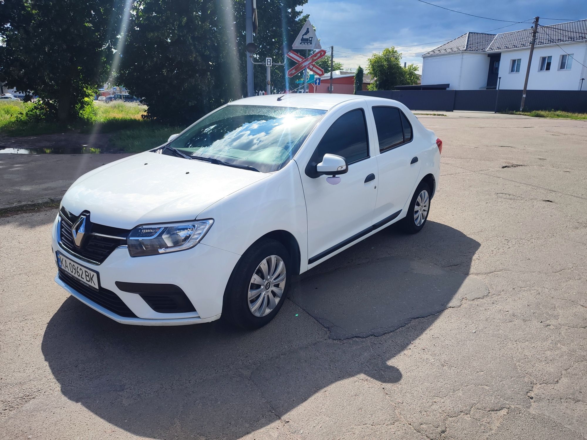 Продам Renault Logan 2019