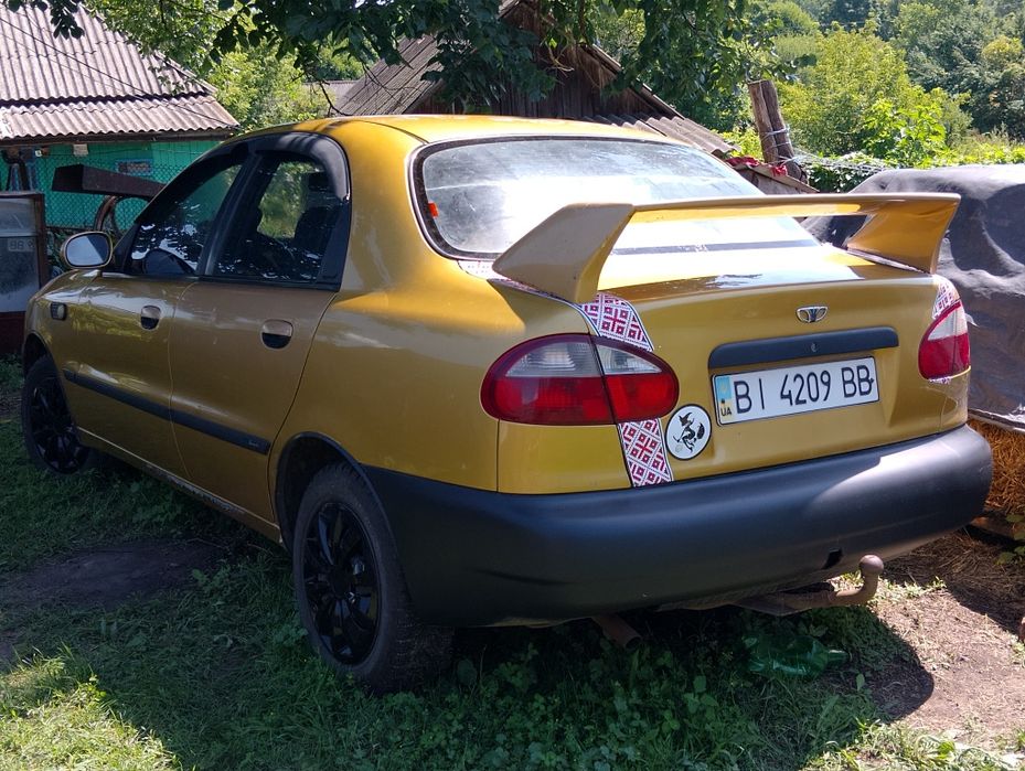 Продам сенс 1.3 в хорошому стані
