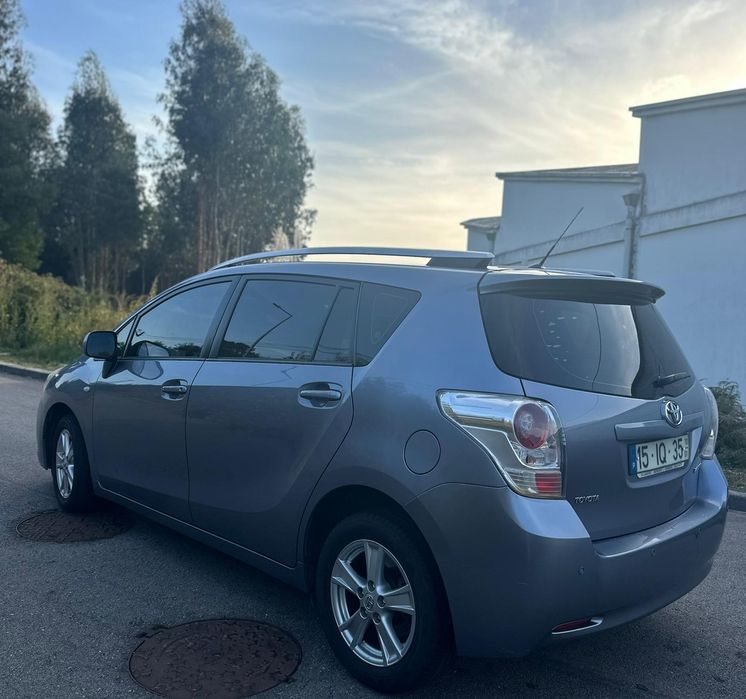 Toyota Verso 2.0 D-4D 2010[7 lugares]142.000km