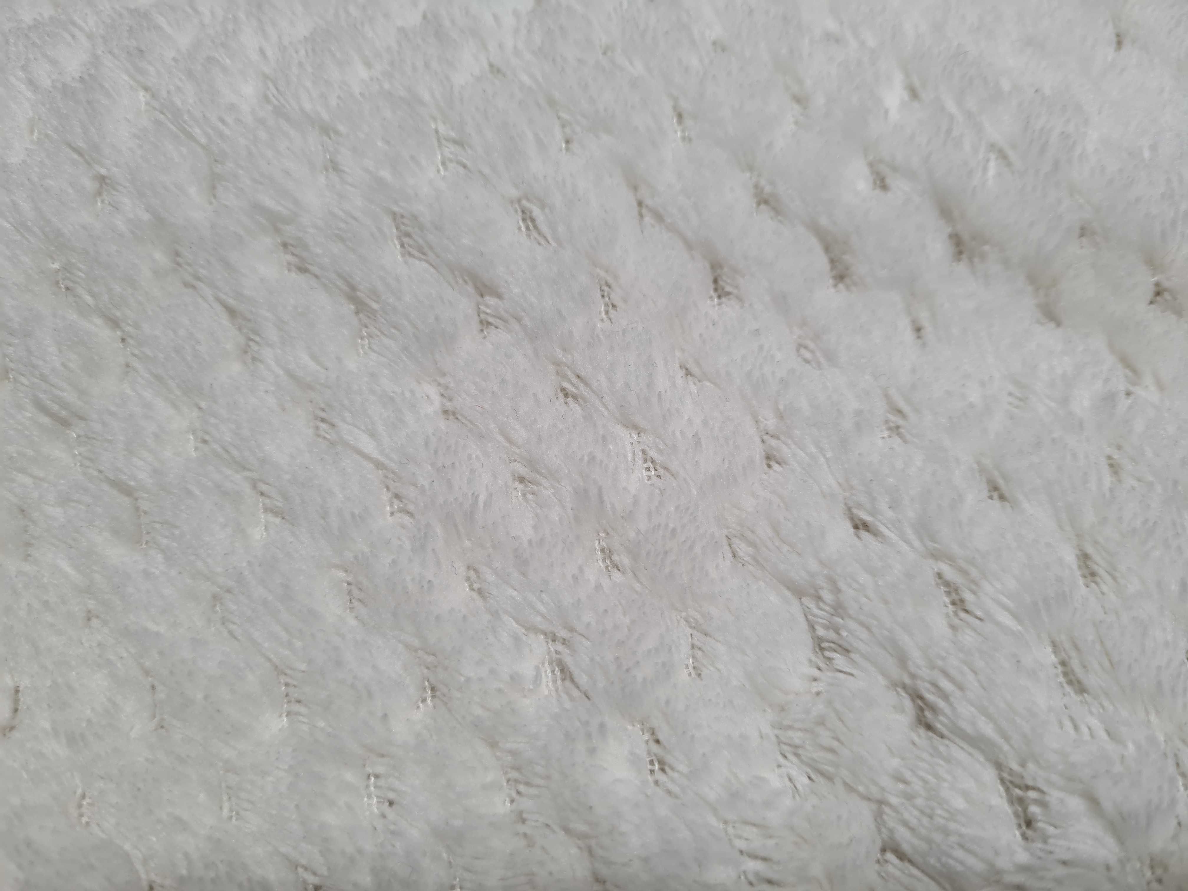 Bardzo miły koc, kocyk dla dzieci 100cm x 100cm