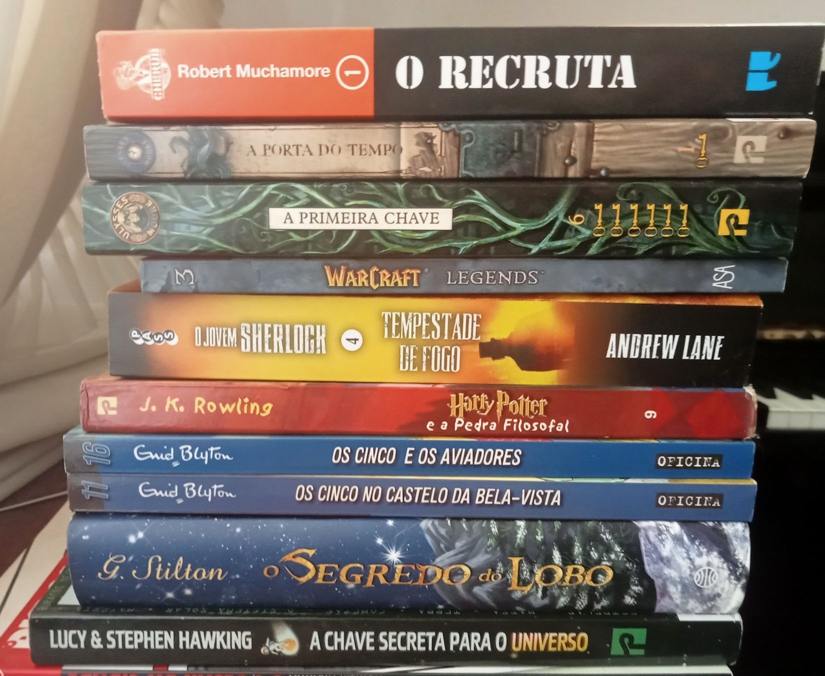 Vendo vários livros juvenis