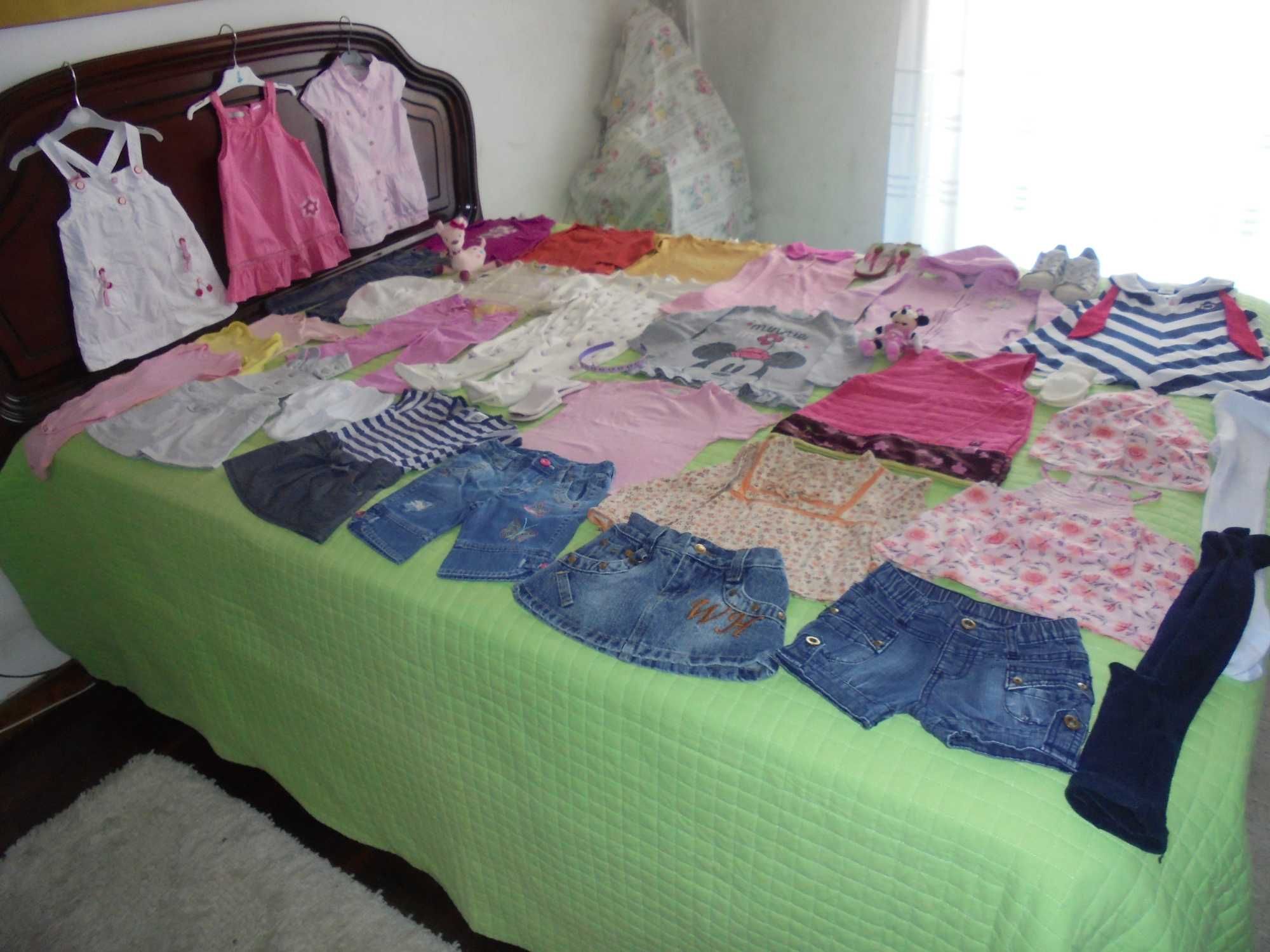 lote de roupa de menina o calçado