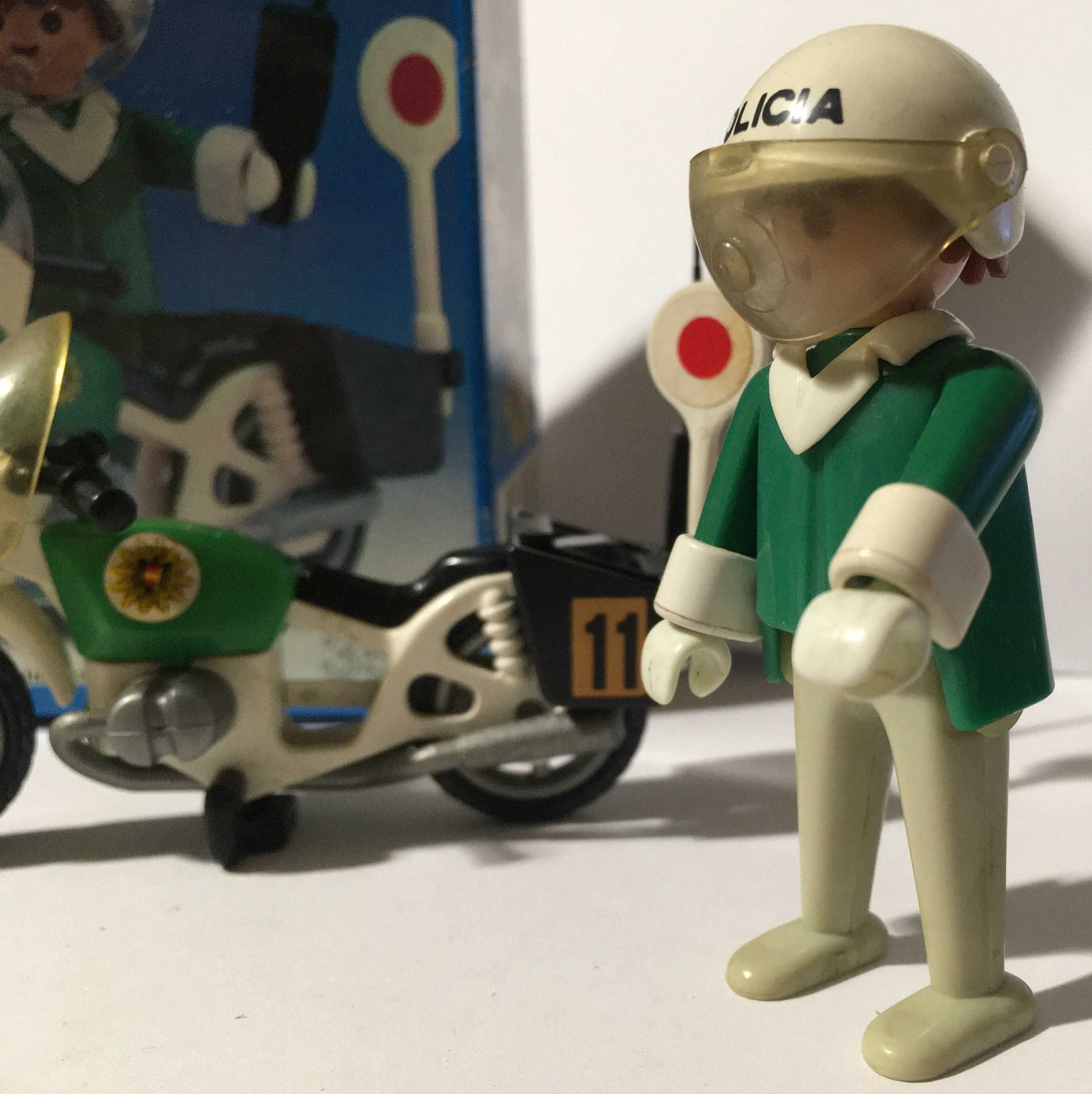 Playmobil 3564 1 Vintage -  Ano 1988

Moto Polícia