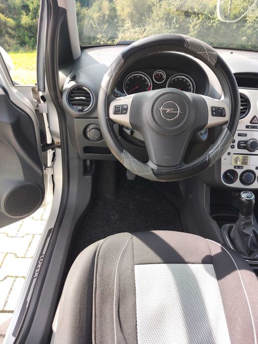 Opel Corsa D 1.2 | 5D | benzyna | klimatyzacja | tempomat