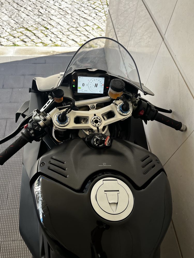 Ducati panigale v4s
