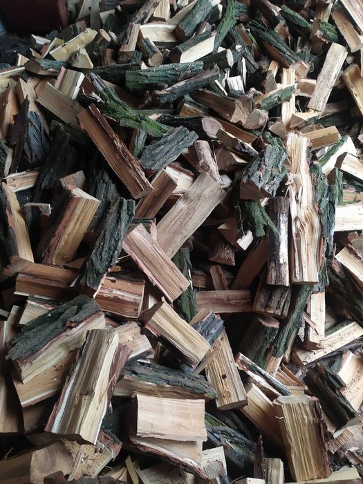 Дрова Дуб , Акация. Колотые. Так же есть и др дрова  от 1200грн