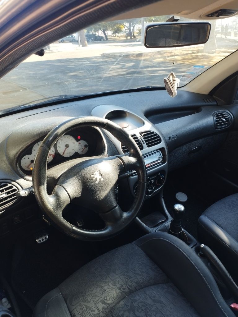 Peugeot Quiksilver 1.4