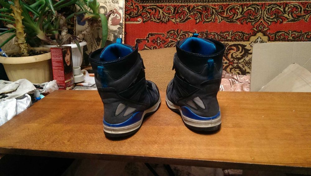 Зимние ботинки ECCO с мембраной Gore-Tex. 37р. 23см. стелька- хорошее