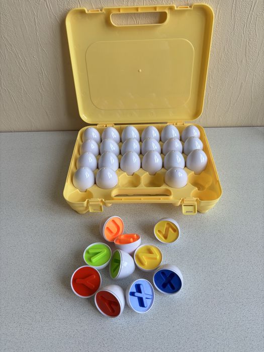 Набір Монтессорі для сортування Лоток з яйцями Букви (26 шт)
