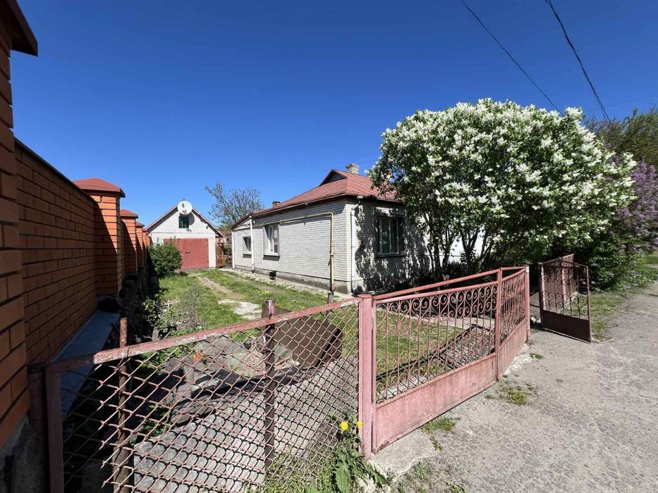 Будинок у місті