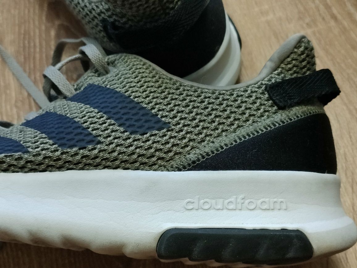 Buty Adidas cloudfoam r. 42,5