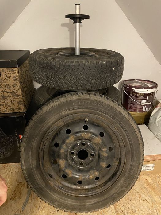 Koła 15’’ z oponami zimowymi Falken