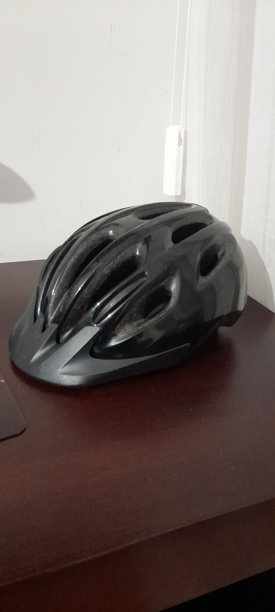 Capacete marca GIRO ciclismo / ciclista