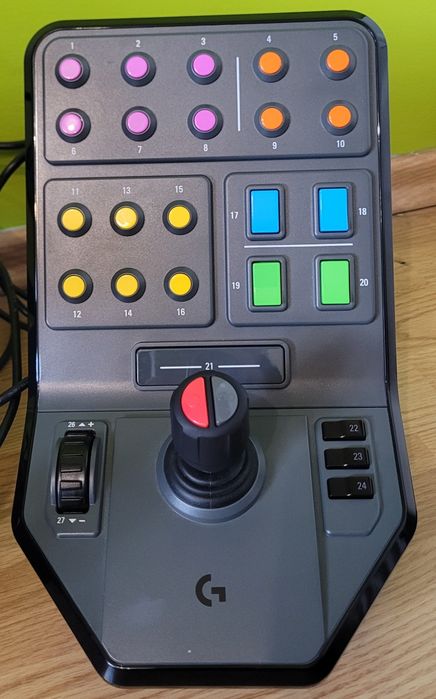 Kierownica logitech saitek farming simulator + panel boczny