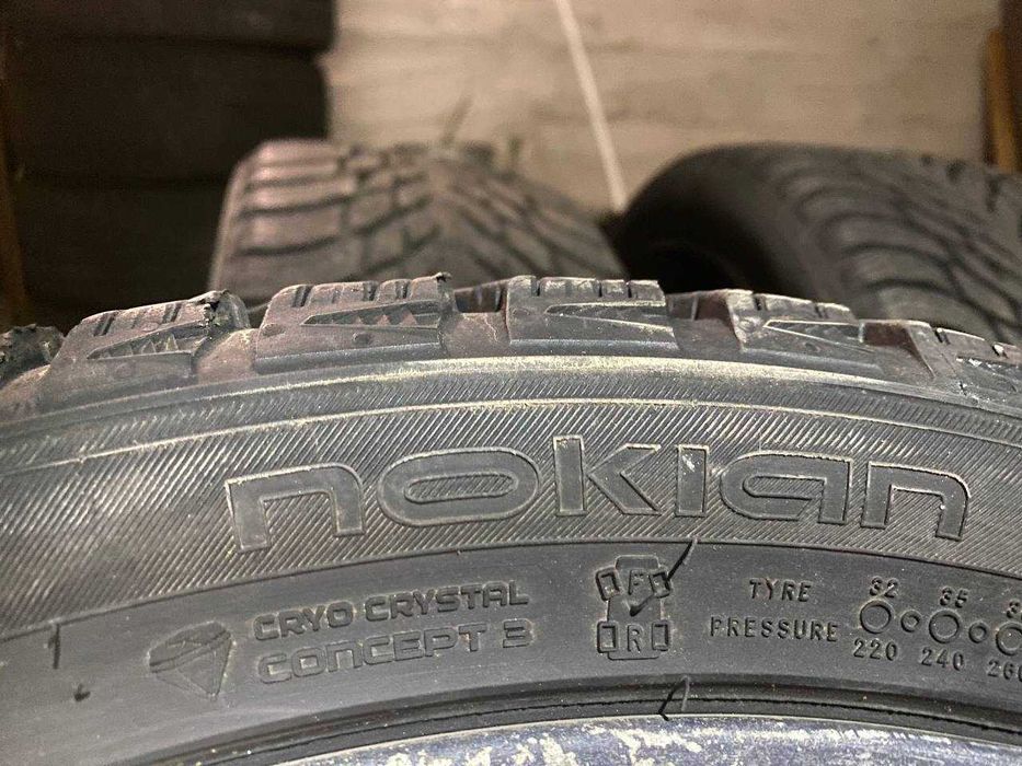 Колеса Infinity 245/40 R19 оригінальні на зимовій гумі