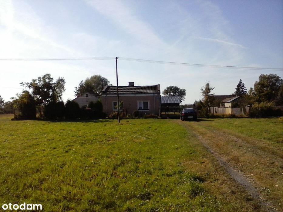 Sprzedam atrakcyjne siedlisko położone na pięknej dużej działce