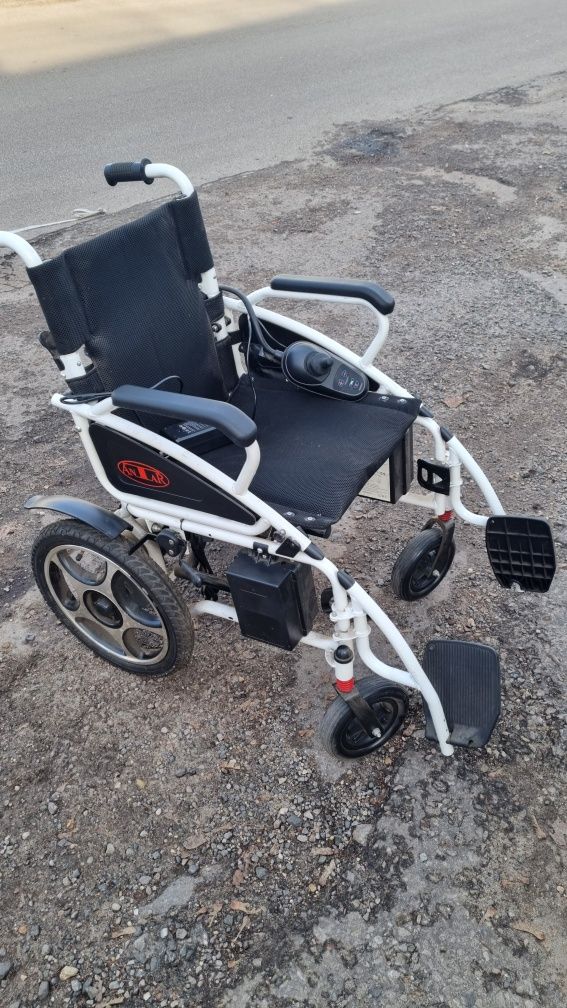 Wózek inwalidzki elektryczny