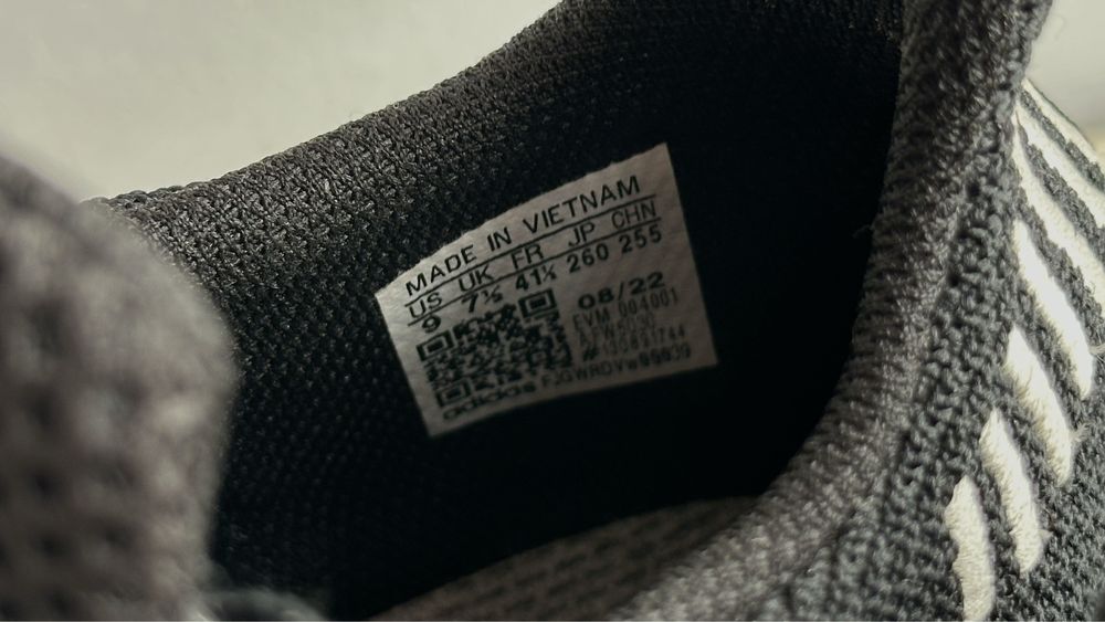 Кросівки Adidas originals swift run