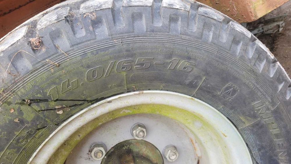 Przyczepa rolnicza  1-osiowa 4-5Ton