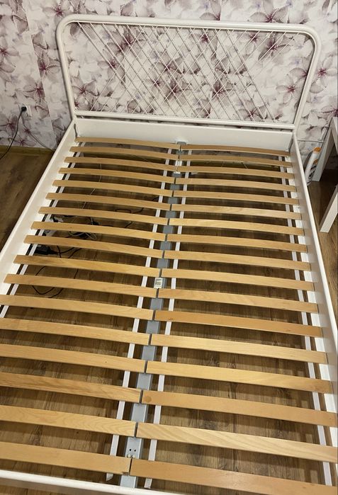 rama łóżka ikea 140x200