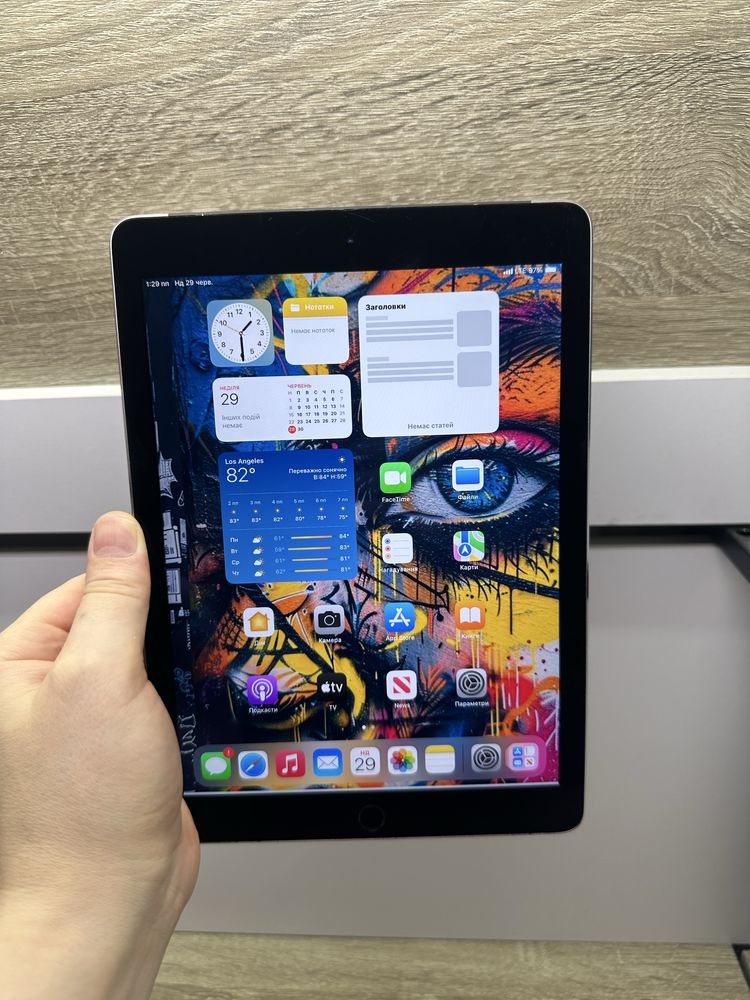 iPad Air 2, 64 ГБ, Wi-Fi + LT