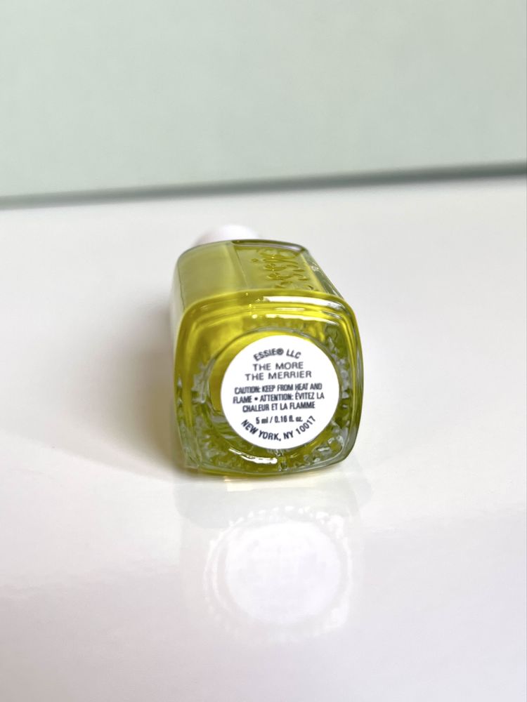 Verniz verde lima Essie