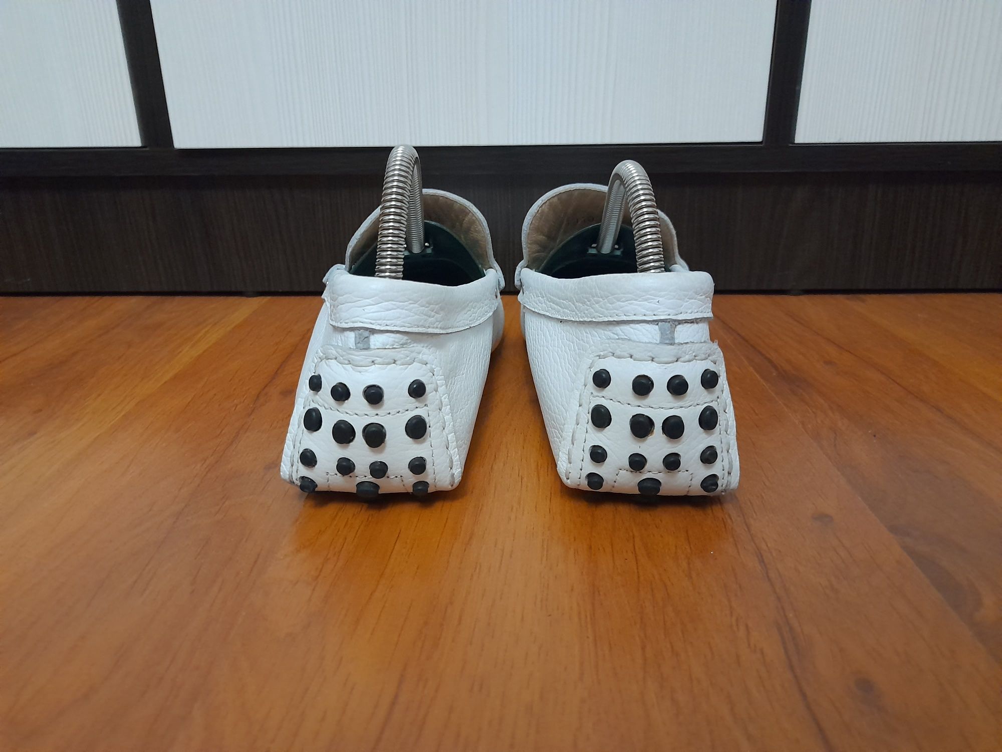 Оригинал Мокасины Tod ' s New Laccetto р. 39