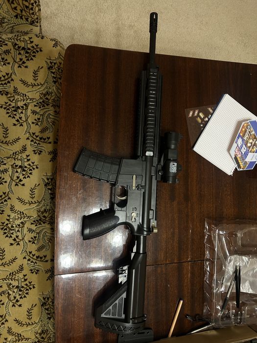 Продам 2  іграшкових автомати