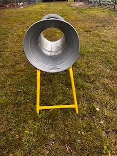 Sprzedam tubę do pakowania choinek rozmiar 34