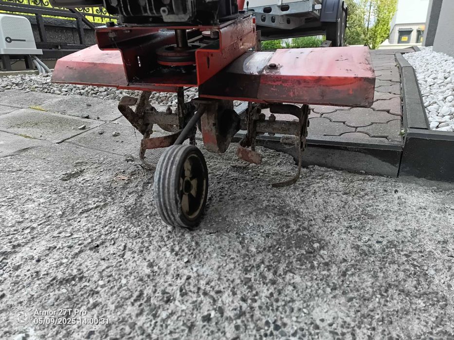 Glebogryzarka Briggs & Stratton Quattro 40
