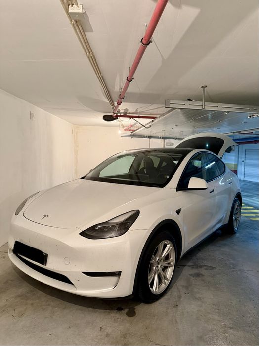 Tesla Model Y Dual Motor - RESERVADO