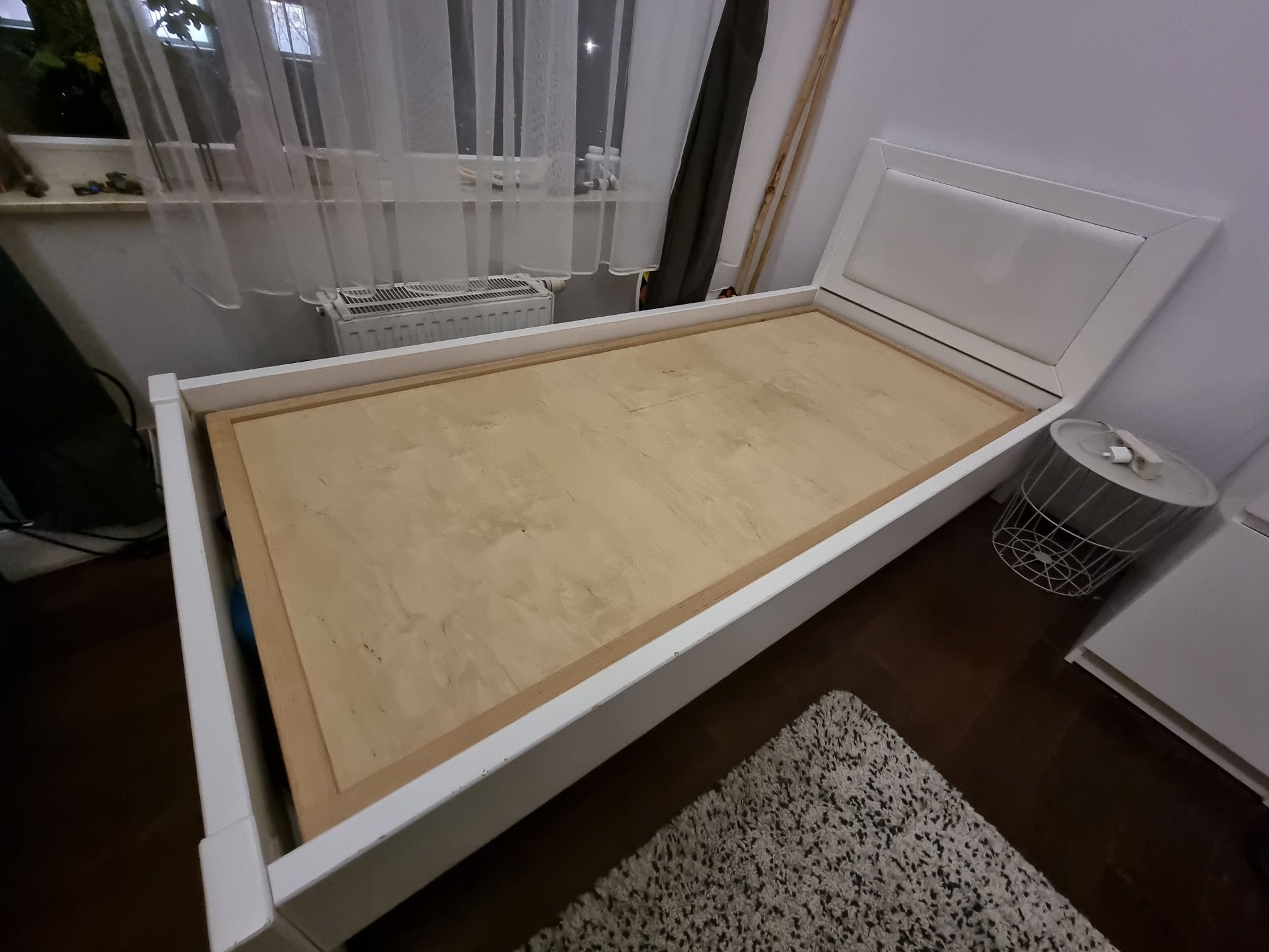 Łóżko ze skrzynią 90x200