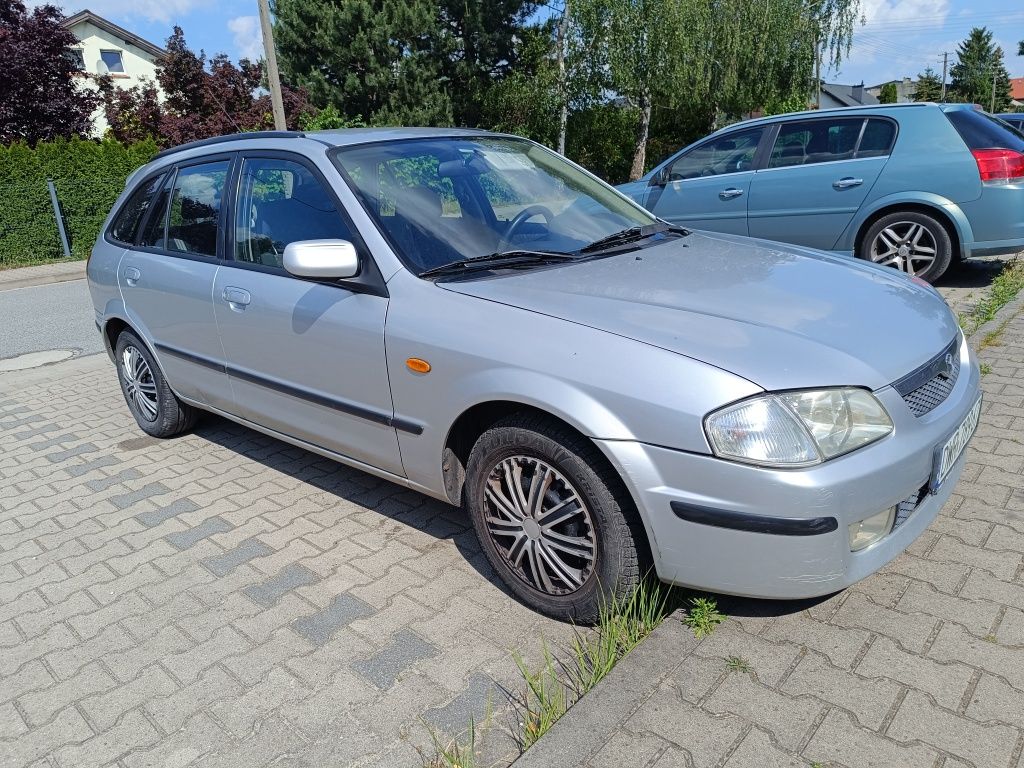 Mazda 323f 1.5 88KM