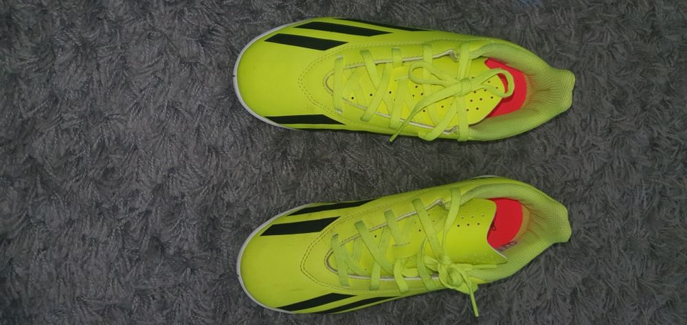 Chuteiras adidas 36.5