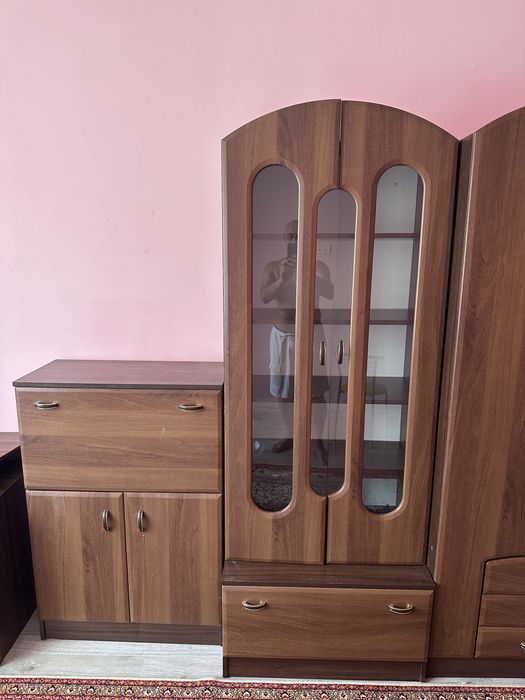 Меблевий набір в дитячу, вітальню