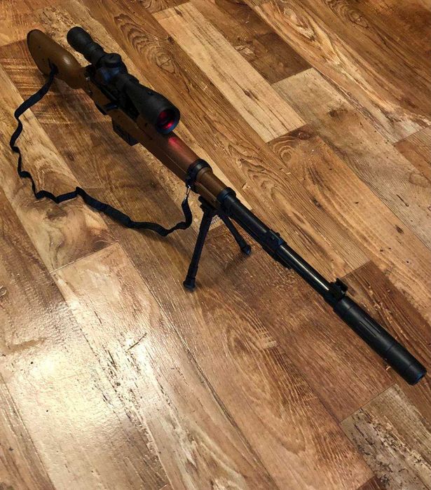 Снайперська гвинтівка 92 см, лазерний та оптичний прицiл, сошки