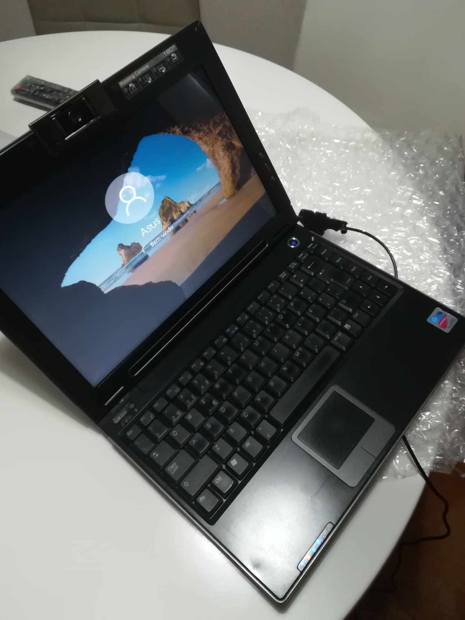Vendo ASUS W5000
