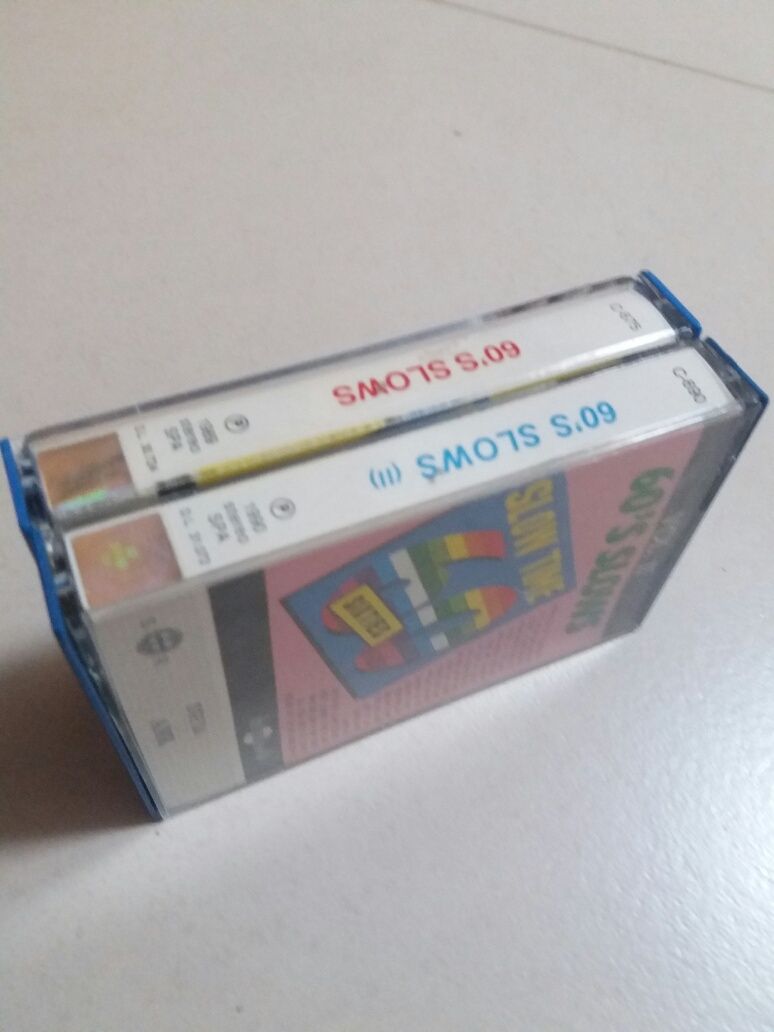Lote de 2 cassettes audio 60's Slows