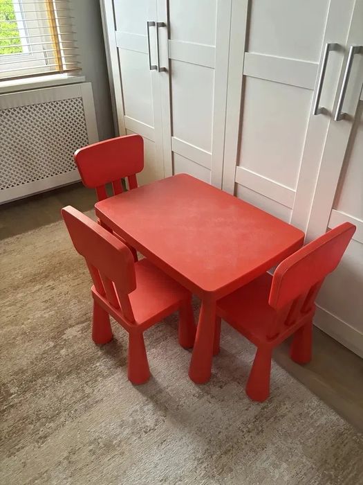 IKEA Mammut czerwony stolik + 3 krzesełka, używane, Gliwice