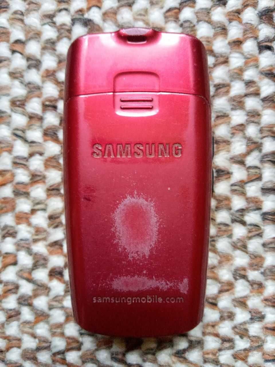 Мобильный телефон Samsung SGH-X160 (раскладушка)