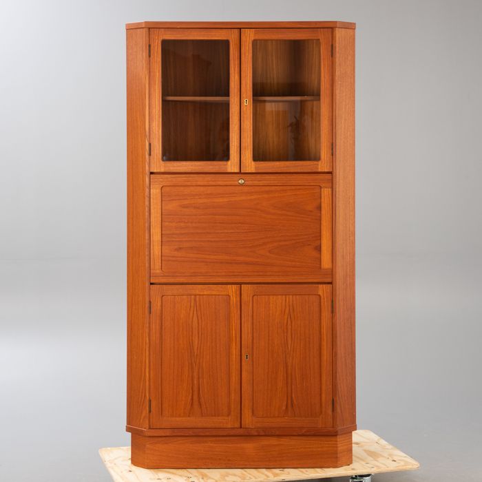 Szafka narożna | witryna VM Mobler z drewna tekowego Dania 1980s