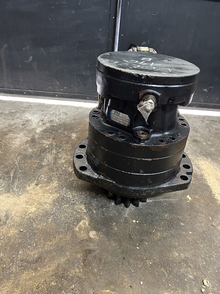 Reduktor obrotu do koparki Volvo EW 140B